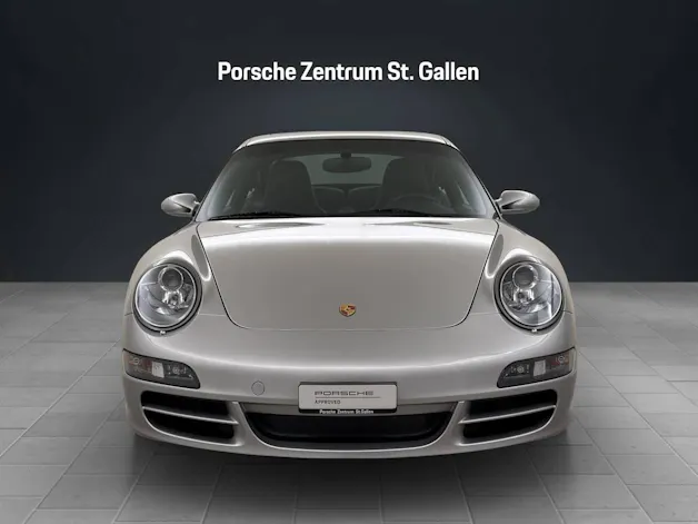PORSCHE 911 Carrera