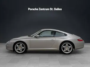PORSCHE 911 Carrera