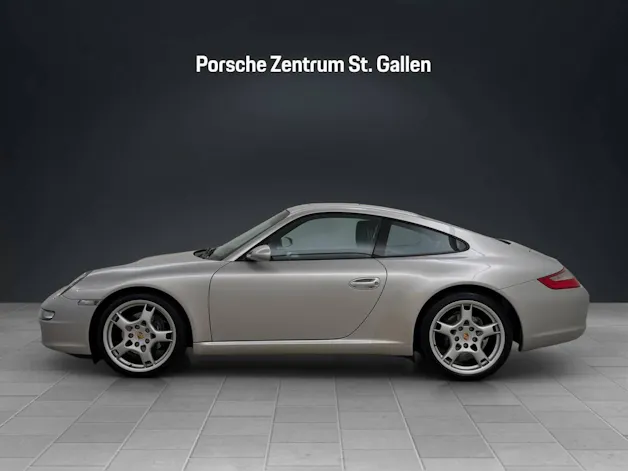 PORSCHE 911 Carrera