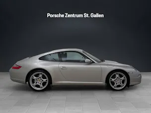 PORSCHE 911 Carrera