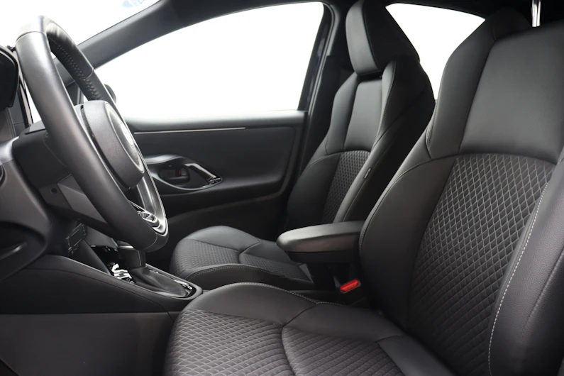 Fahrzeugbild TOYOTA YARIS