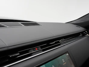 Fahrzeugbild LAND ROVER Range Rover Sport 3.0 I6 P550e Twenty