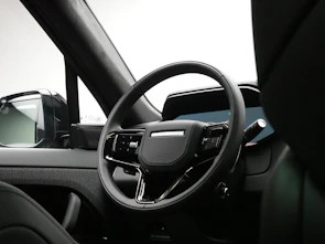 Fahrzeugbild LAND ROVER Range Rover Sport 3.0 I6 P550e Twenty