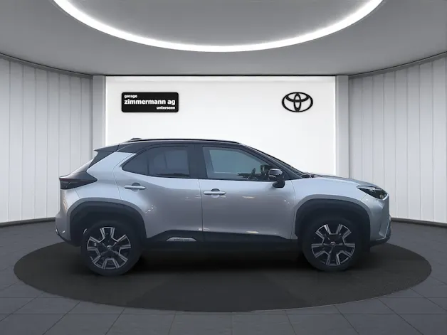 Toyota Yaris Cross 1.5 VVT-i HSD Premiere Edition AWD-i