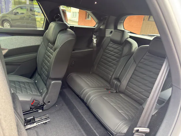 PEUGEOT 5008 1.6 PHEV 225 GT Exclusive