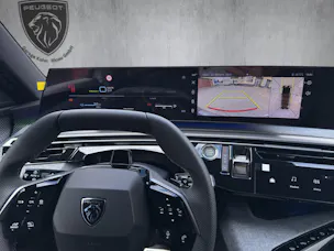 PEUGEOT 5008 1.6 PHEV 225 GT Exclusive