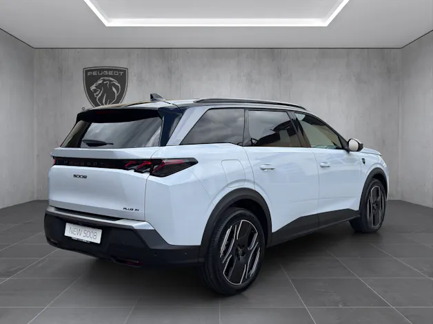 PEUGEOT 5008 1.6 PHEV 225 GT Exclusive