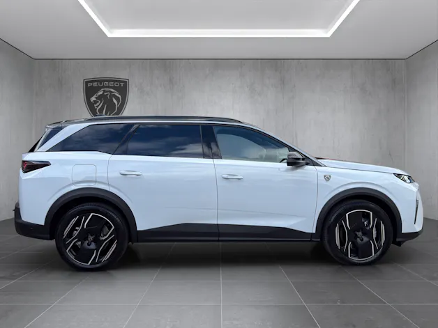 PEUGEOT 5008 1.6 PHEV 225 GT Exclusive