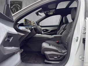 PEUGEOT 5008 1.6 PHEV 225 GT Exclusive