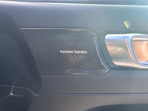 https://vehicle.imgix.net/4463408/9bd30bb0-2059-4c1a-96cc-4fffd38f607a.jpg