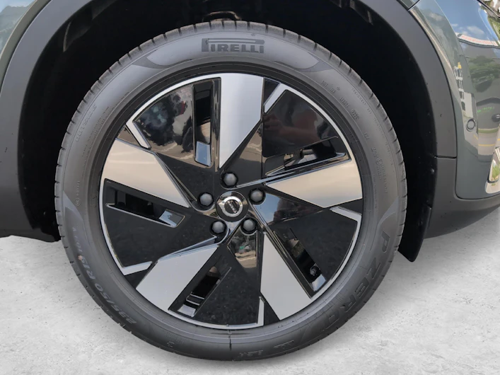 immagine del veicolo VOLVO EX40