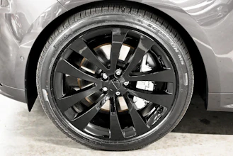https://vehicle.imgix.net/4463419/78803aa6-a65a-44eb-81b5-80f443eef896.jpg