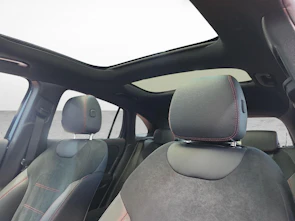 image du véhicule MERCEDES-BENZ EQA 300 4MATIC AMG Line