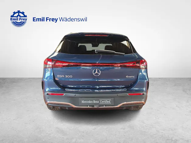 MERCEDES-BENZ EQA 300 4MATIC AMG Line