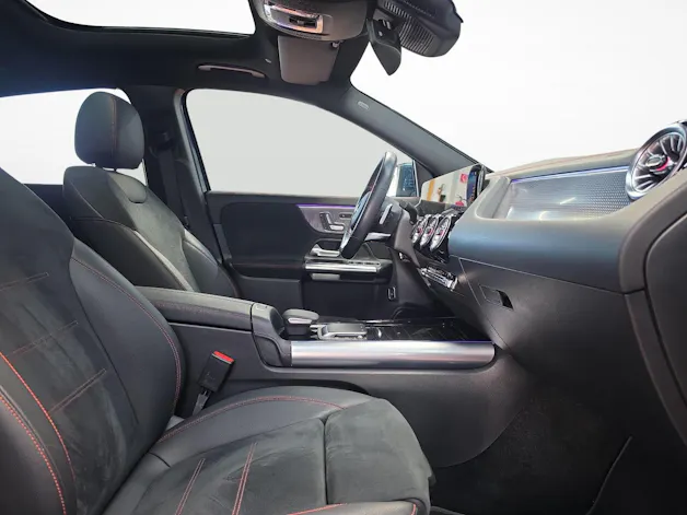 MERCEDES-BENZ EQA 300 4MATIC AMG Line