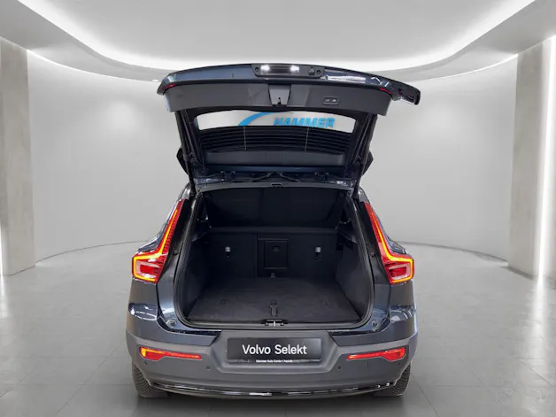 VOLVO XC40 2.0 B4 MH Plus Dark