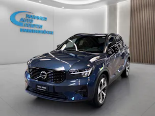 VOLVO XC40 2.0 B4 MH Plus Dark