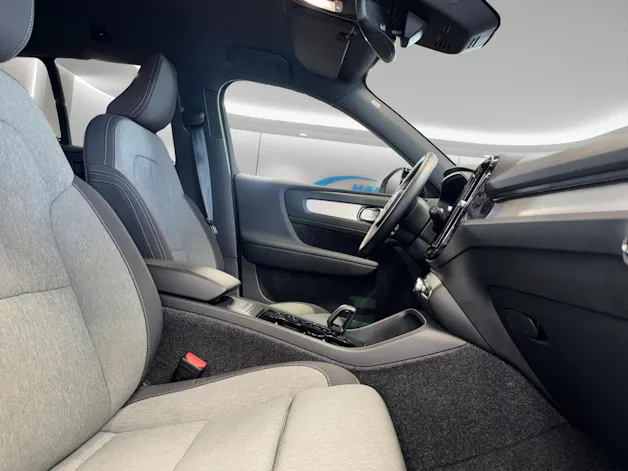 VOLVO XC40 2.0 B4 MH Plus Dark