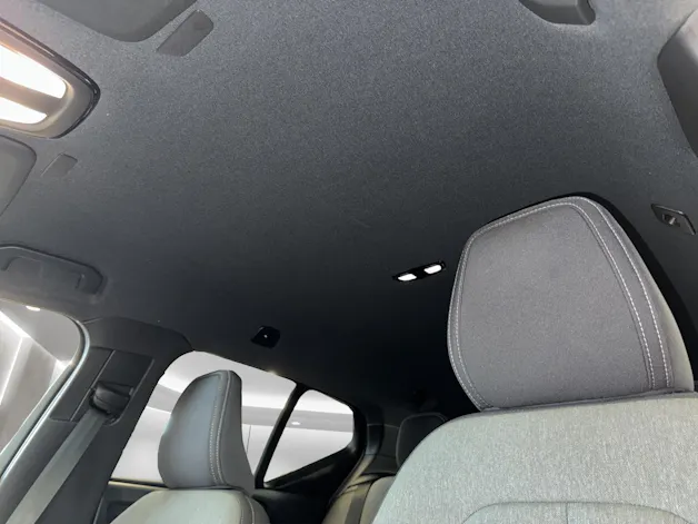 VOLVO XC40 2.0 B4 MH Plus Dark