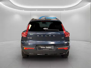 VOLVO XC40 2.0 B4 MH Plus Dark