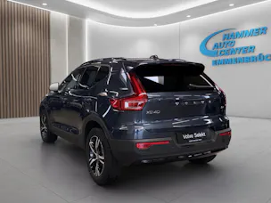VOLVO XC40 2.0 B3 MH Plus Dark