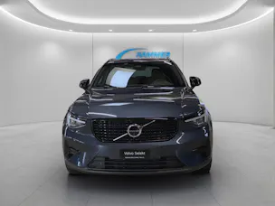VOLVO XC40 2.0 B3 MH Plus Dark