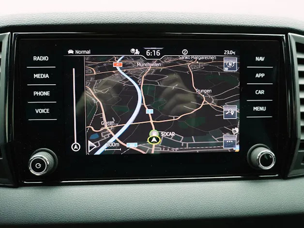 SKODA Karoq 2.0 TDI DSG Sport Line 4x4