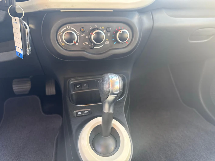 Fahrzeugbild RENAULT TWINGO