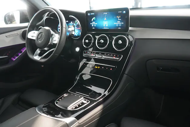 MERCEDES-BENZ GLC-Klasse X253 GLC 220 d AMG Line 4m