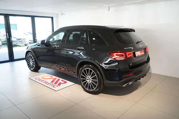 MERCEDES-BENZ GLC-Klasse X253 GLC 220 d AMG Line 4m