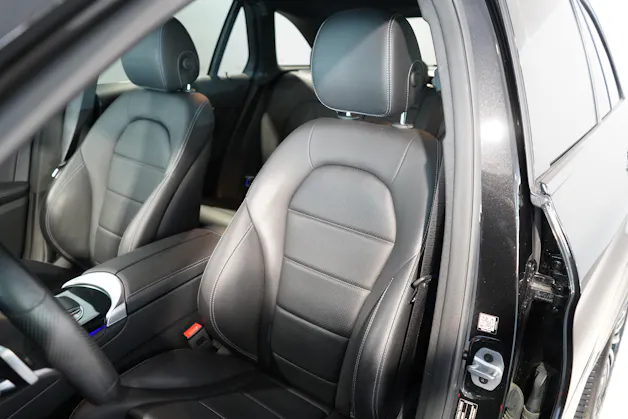MERCEDES-BENZ GLC-Klasse X253 GLC 220 d AMG Line 4m