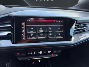 AUDI Q4 e-tron 50 quattro