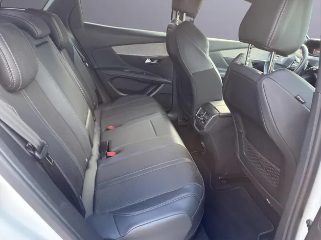 PEUGEOT 3008 1.6 Plug-in Hybrid GT
