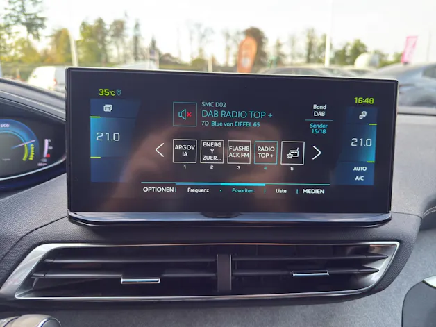 PEUGEOT 3008 1.6 Plug-in Hybrid GT
