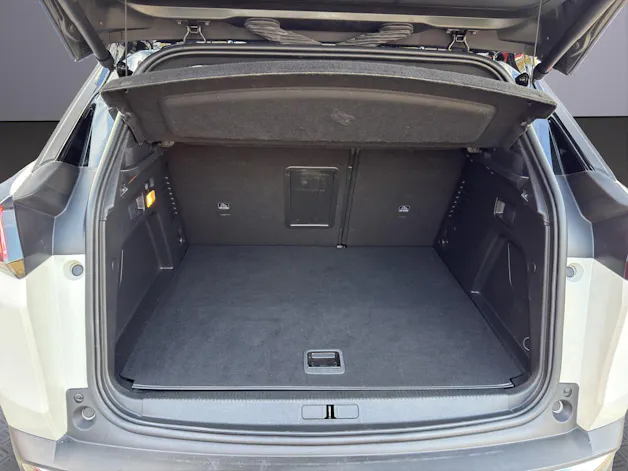 PEUGEOT 3008 1.6 Plug-in Hybrid GT
