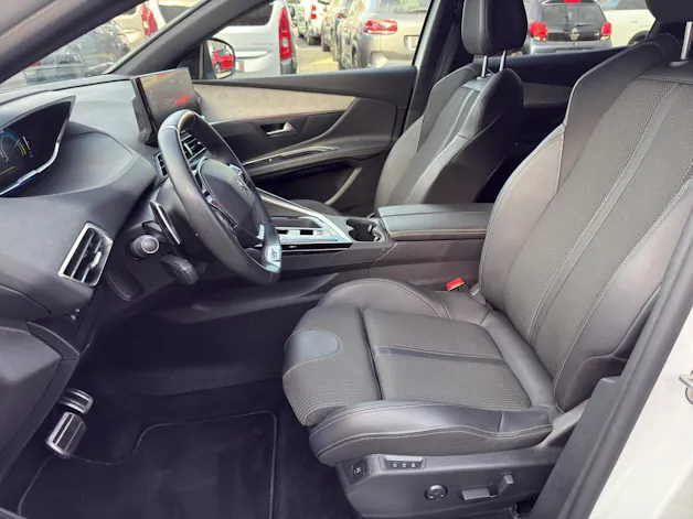 PEUGEOT 3008 1.6 Plug-in Hybrid GT