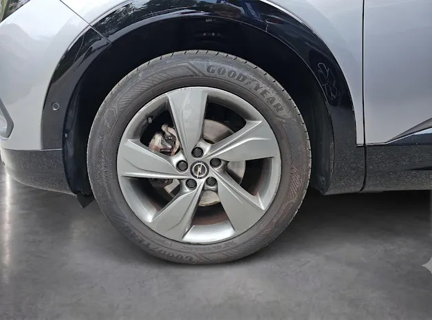 OPEL Grandland 1.2 T GS Line