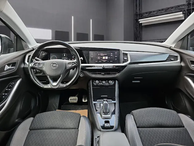 OPEL Grandland 1.2 T GS Line