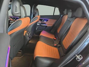 https://vehicle.imgix.net/4463718/ed4701b0-e226-47a6-bbcb-66ef123a0dcc.jpg
