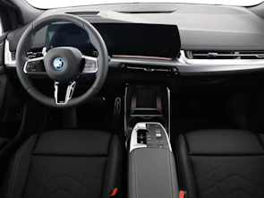 image du véhicule BMW 2er Reihe U06 Active Tourer 230e xDrive paddles