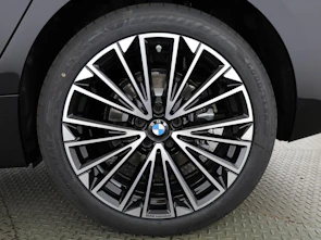 image du véhicule BMW 2er Reihe U06 Active Tourer 230e xDrive paddles