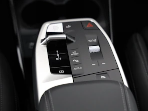 image du véhicule BMW 2er Reihe U06 Active Tourer 230e xDrive paddles