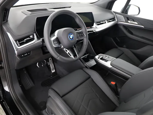 BMW 2er Reihe U06 Active Tourer 230e xDrive paddles