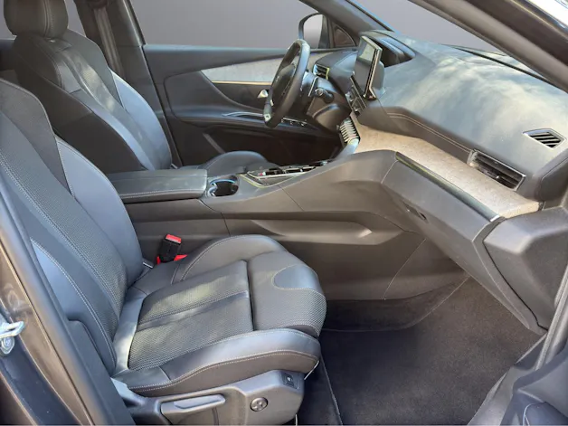 PEUGEOT 3008 1.6 Plug-in Hybrid GT