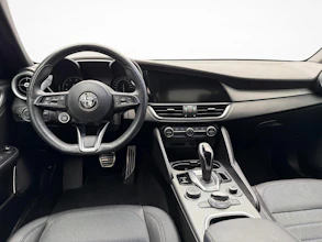 https://vehicle.imgix.net/4463745/dc7bc68a-7ec3-4e9a-abfb-7f5e0d5030ed.jpg