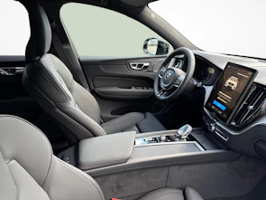 immagine del veicolo VOLVO XC60 2.0 T8 TE Ultra Dark eAWD