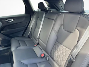 immagine del veicolo VOLVO XC60 2.0 T8 TE Ultra Dark eAWD