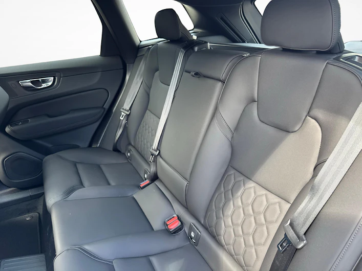 immagine del veicolo VOLVO XC60