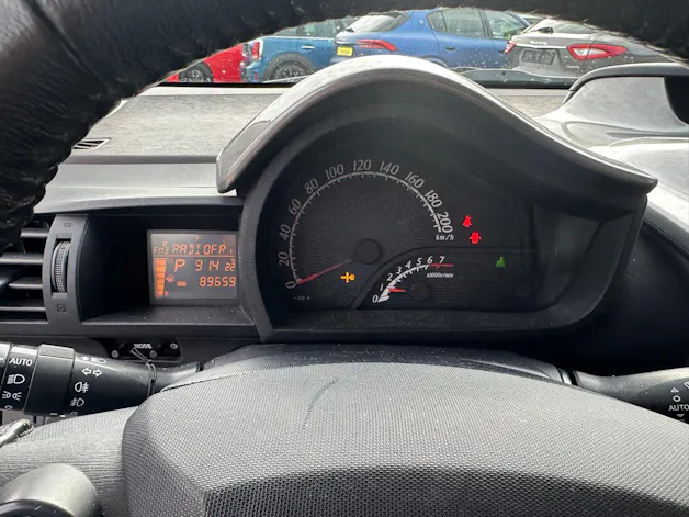 Toyota iQ 1.33 VVT-i Q3 MiD