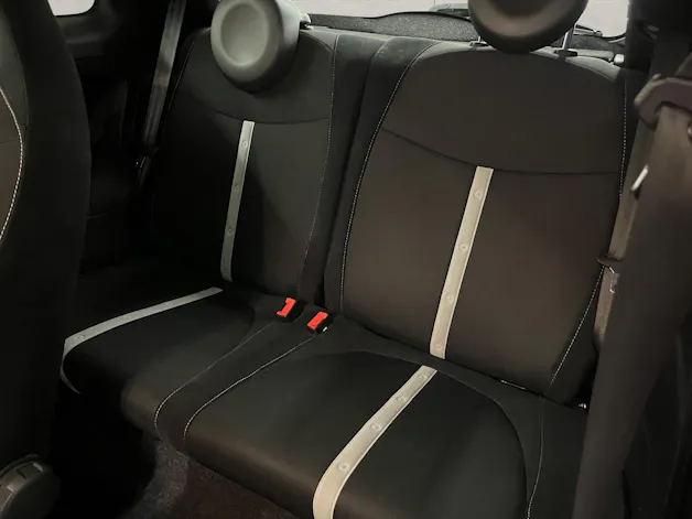 FIAT 595 Abarth 1.4 T-Jet 140